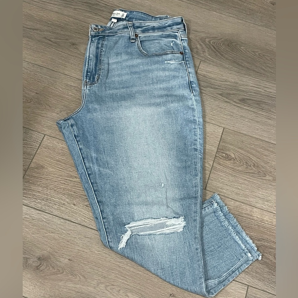 Abercrombie & Fitch Light Blue Super Skinny